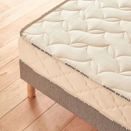 Elégance Naturel : le Matelas latex naturel 110x200 idéal personne de 65 à 85 kgs