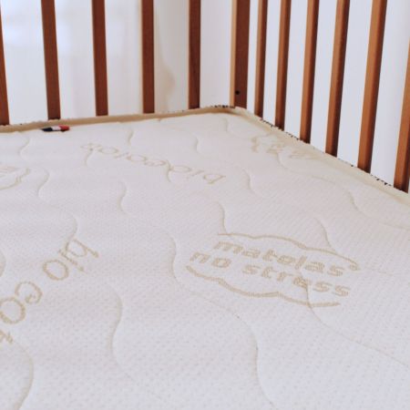 Matelas coco latex pour lit de bébé et coton bio